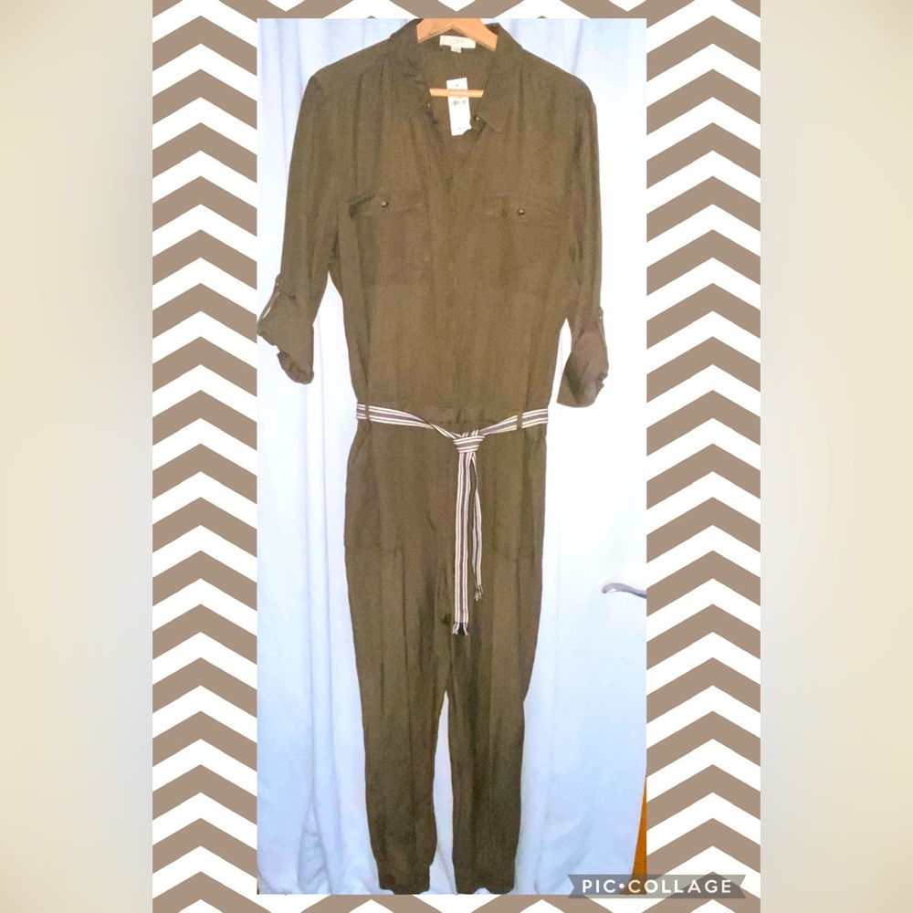 Anne Taylor Loft Jumpsuit NWT Army Green size L
